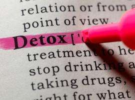 The word Detox highlighted with a pink pen